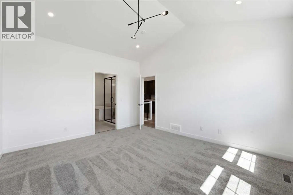 1600, 15 Coopersfield Link SW