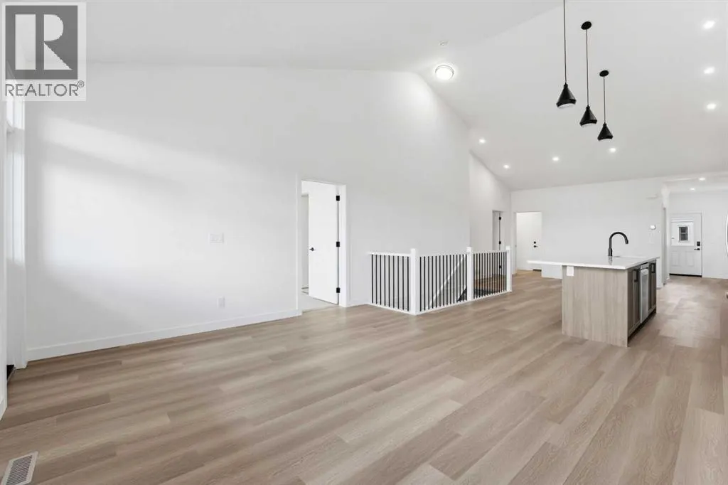 1600, 15 Coopersfield Link SW