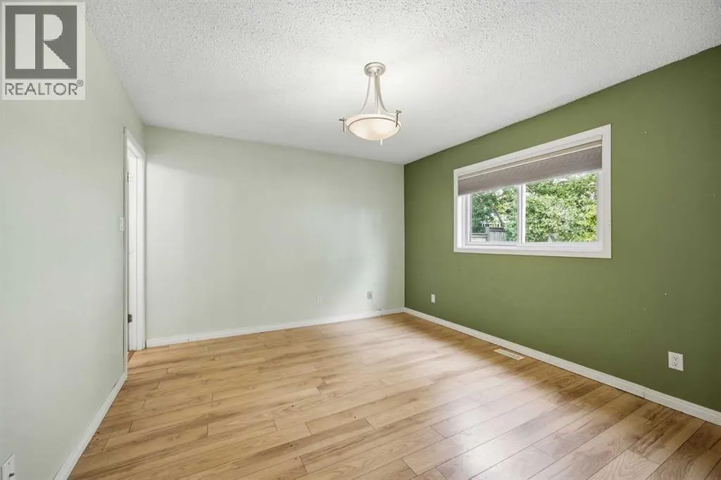 258 Kennedy Crescent