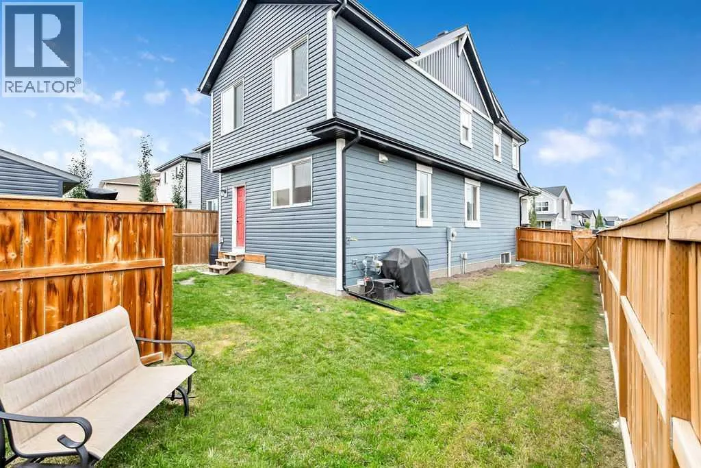 86 Legacy Glen Way SE