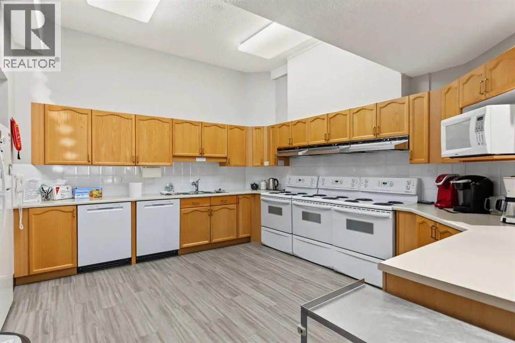#, 3308 Sienna Park Green SW