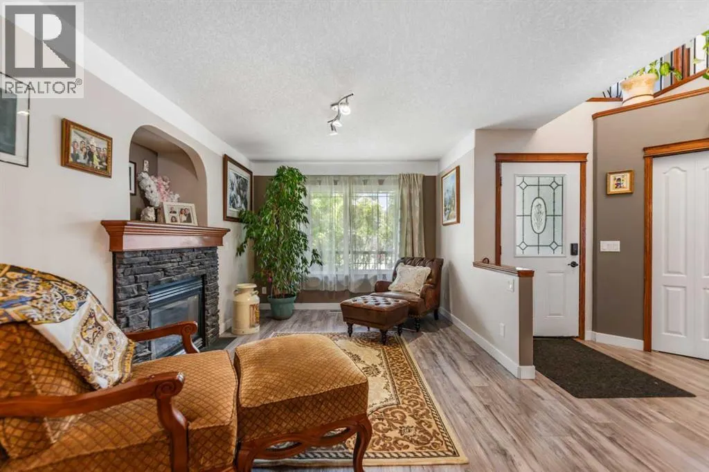 123 Hawkmere View