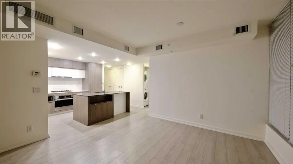 301, 51 Waterfront Mews SW