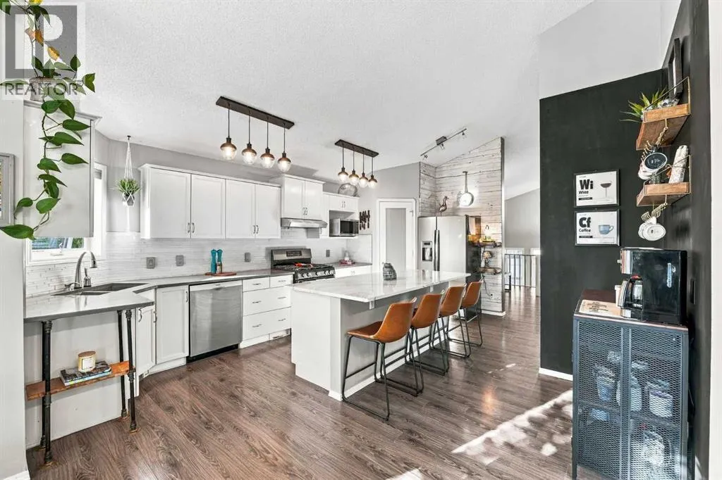 184 Cove Crescent