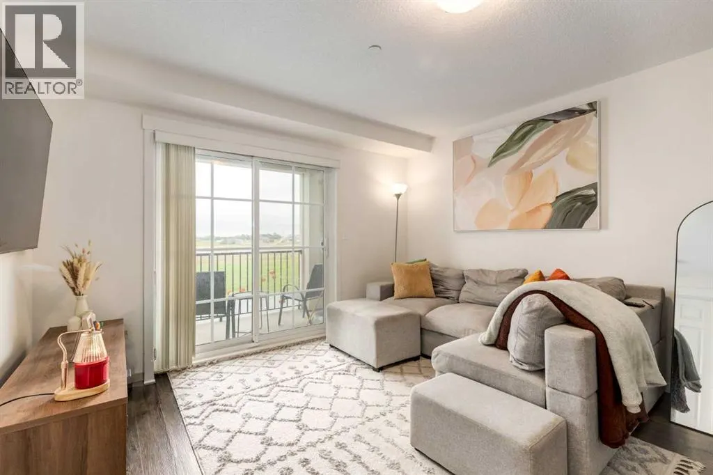 3310, 755 Copperpond Boulevard SE
