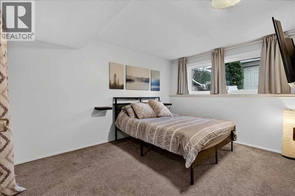 305, 11010 Bonaventure Drive SE