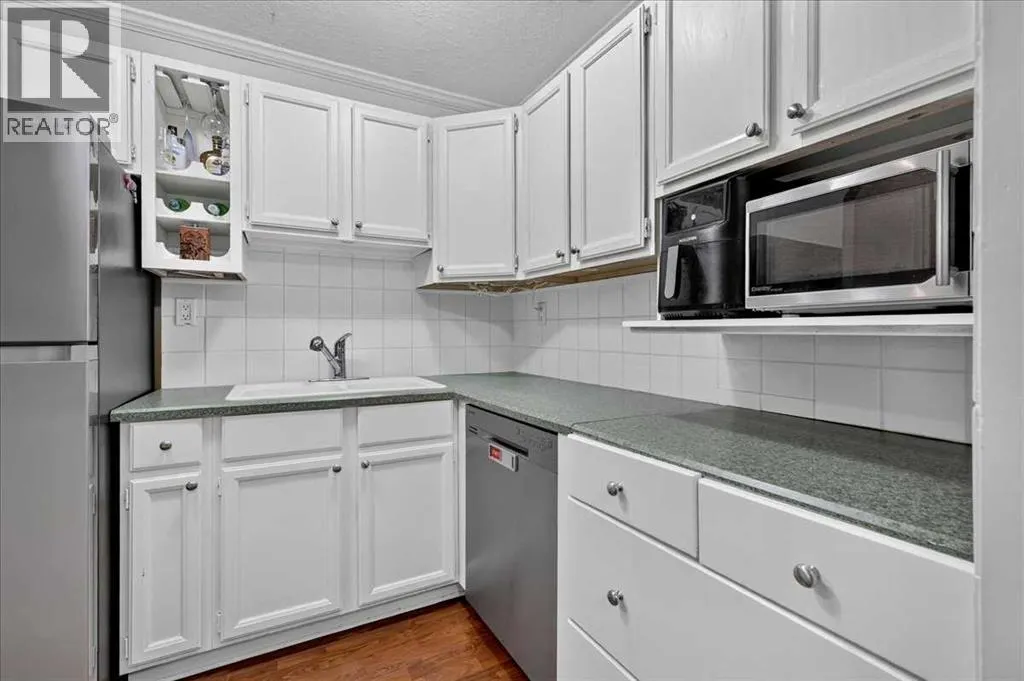305, 11010 Bonaventure Drive SE