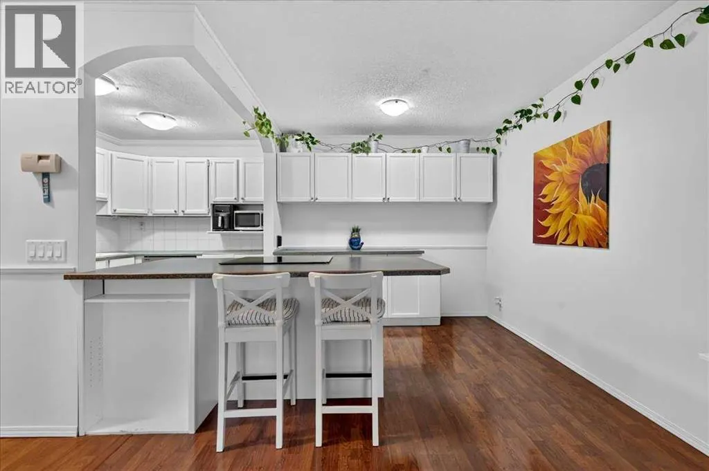 305, 11010 Bonaventure Drive SE