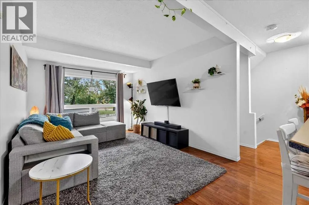 305, 11010 Bonaventure Drive SE