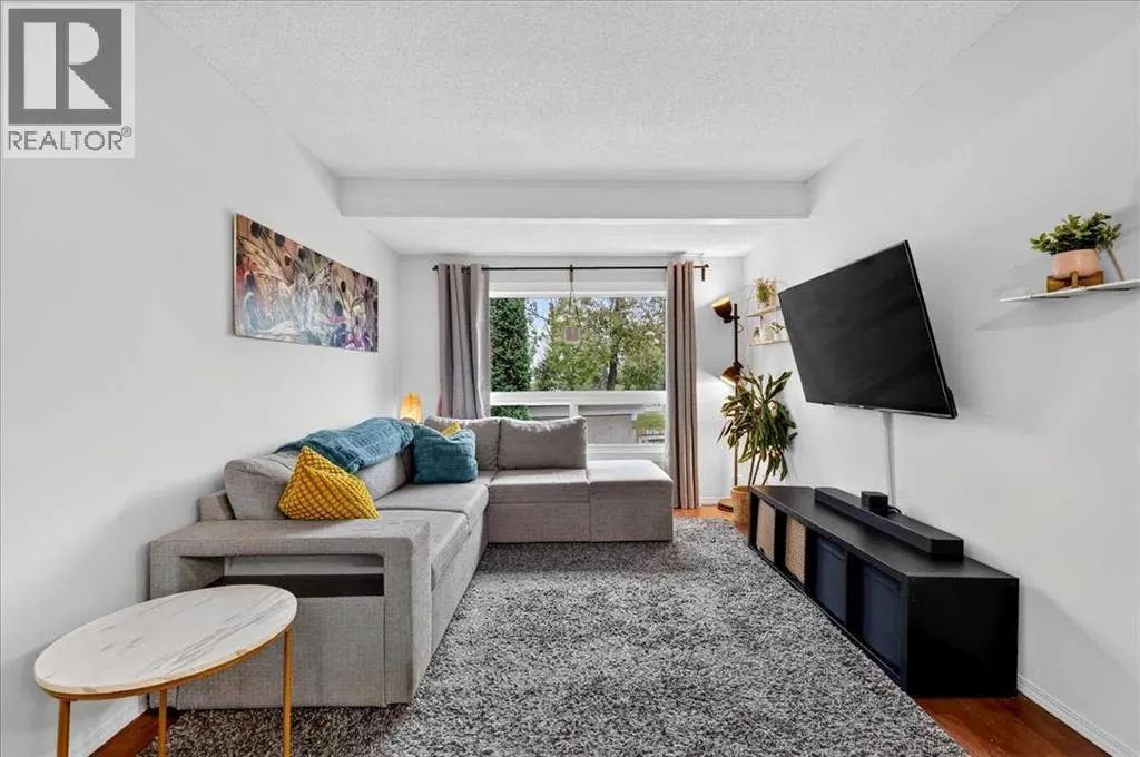 305, 11010 Bonaventure Drive SE