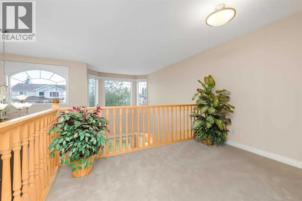 112 Cove Crescent