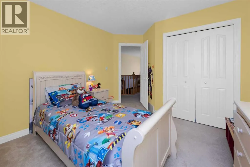 112 Cove Crescent