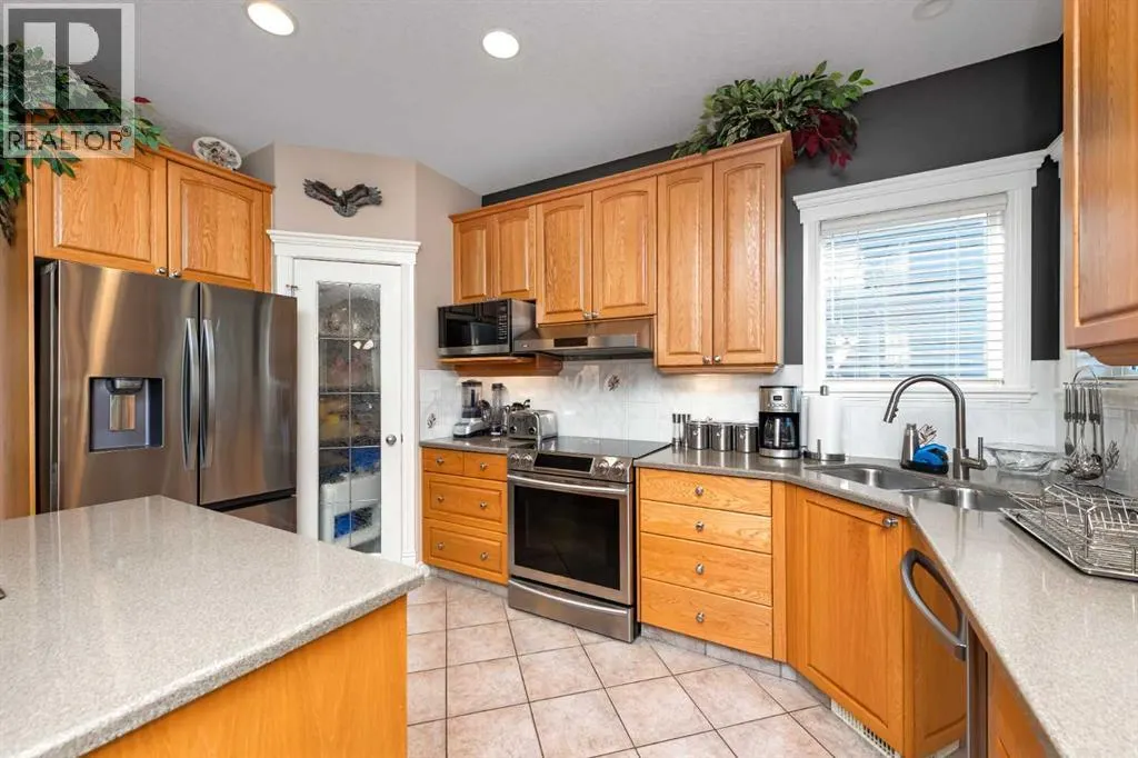 112 Cove Crescent