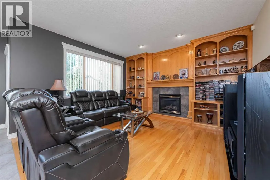 112 Cove Crescent