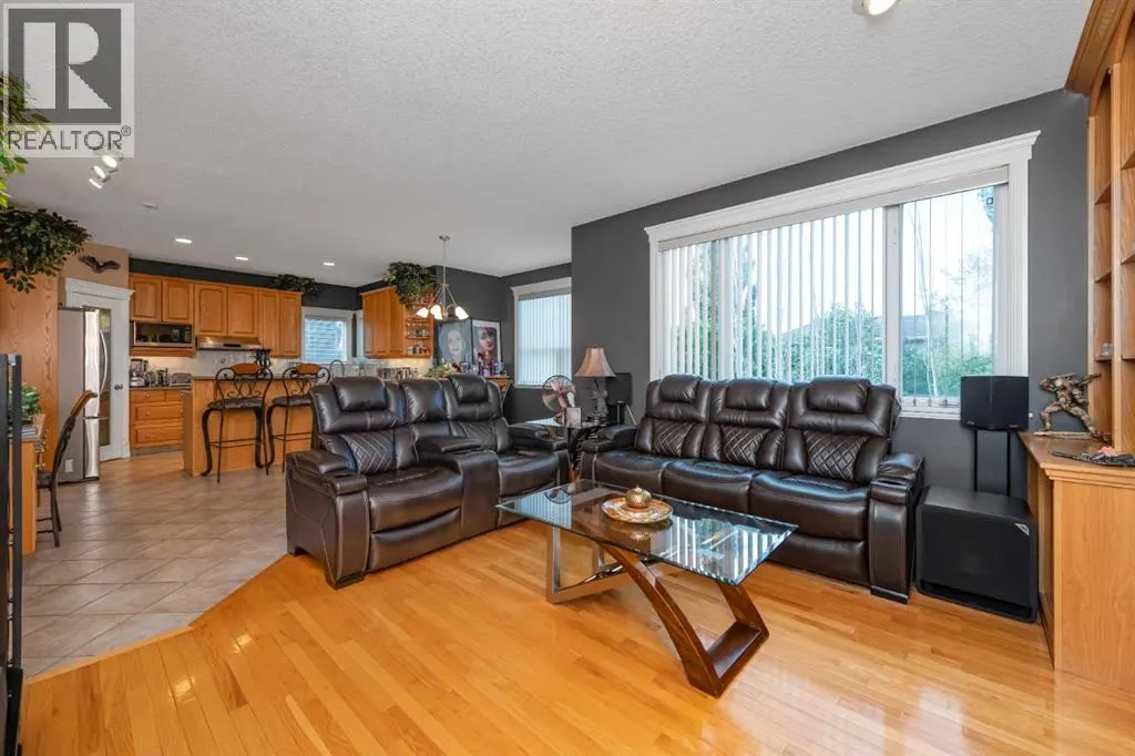 112 Cove Crescent