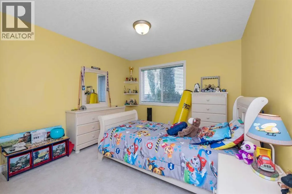 112 Cove Crescent