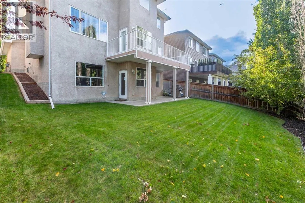 112 Cove Crescent
