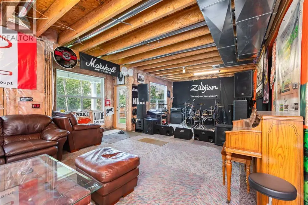 112 Cove Crescent