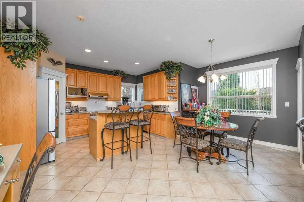 112 Cove Crescent