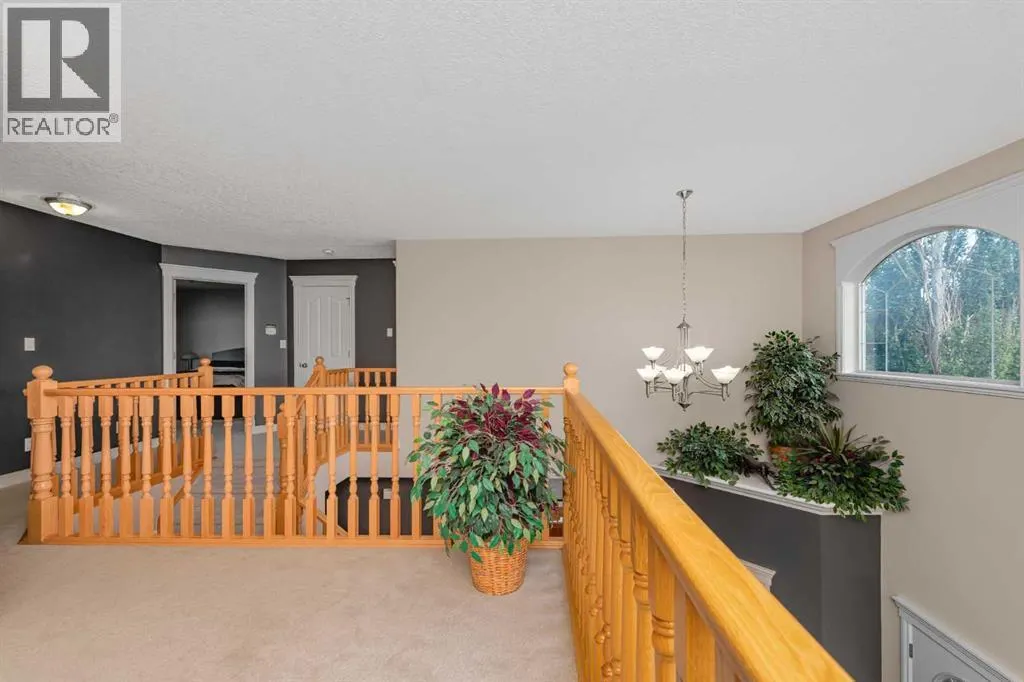 112 Cove Crescent