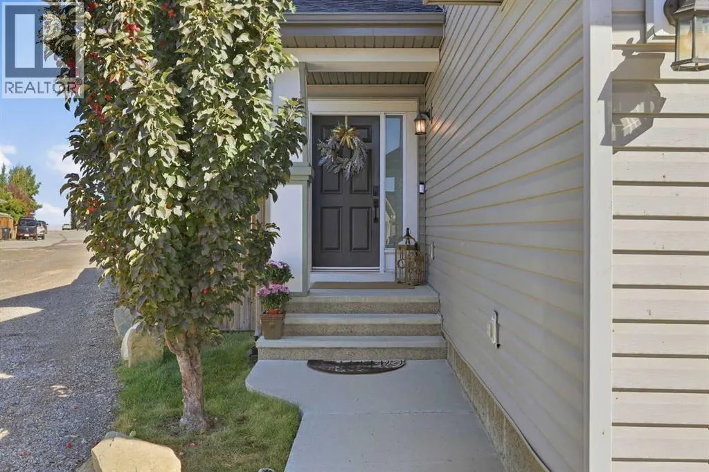 91 Copperpond Terrace SE