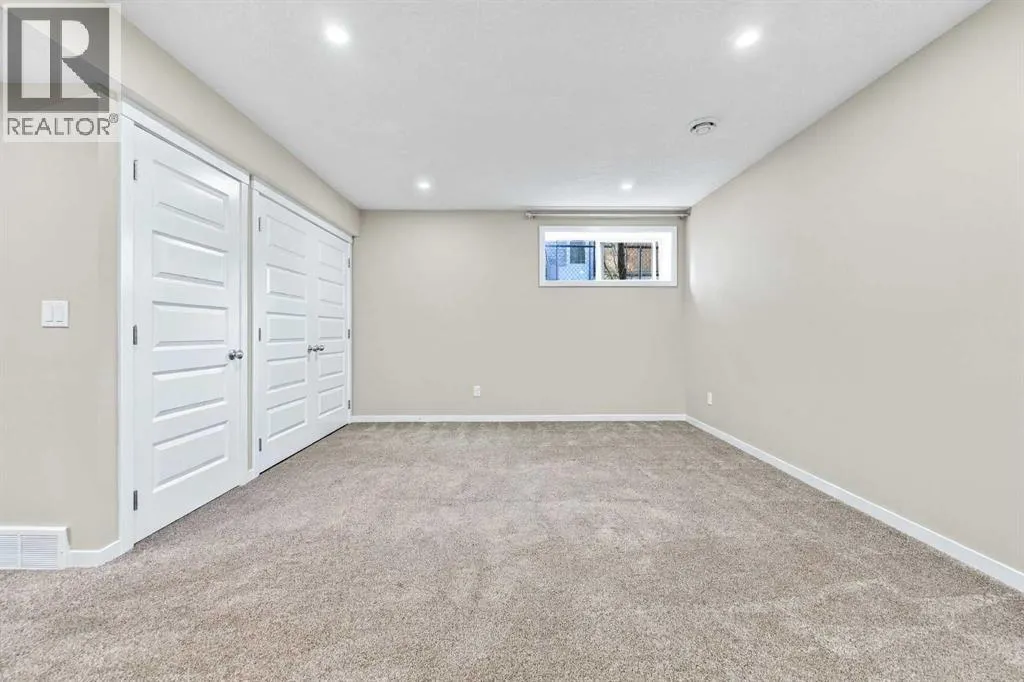 38 Drake Landing Drive