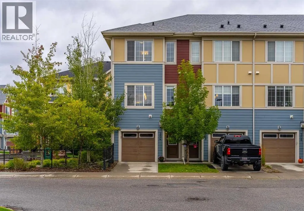 304 Marquis Lane SE