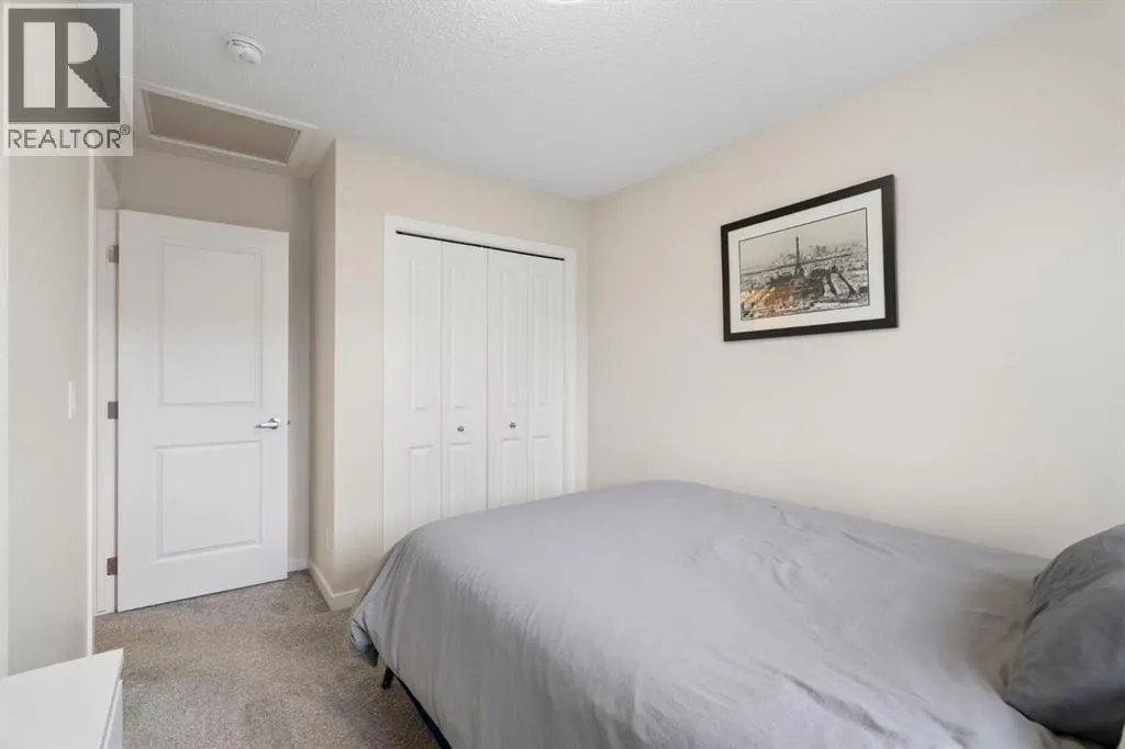 1022 Mahogany Boulevard SE
