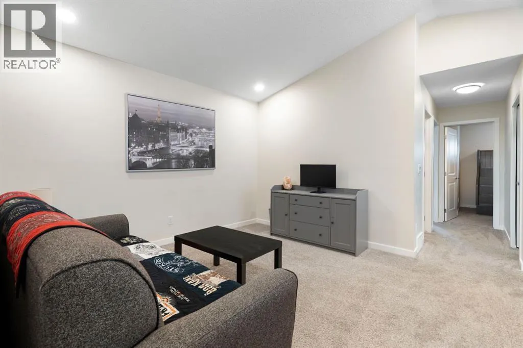 1022 Mahogany Boulevard SE