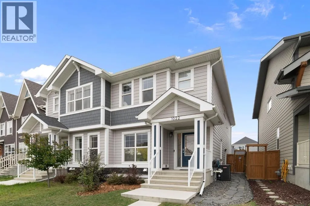 1022 Mahogany Boulevard SE