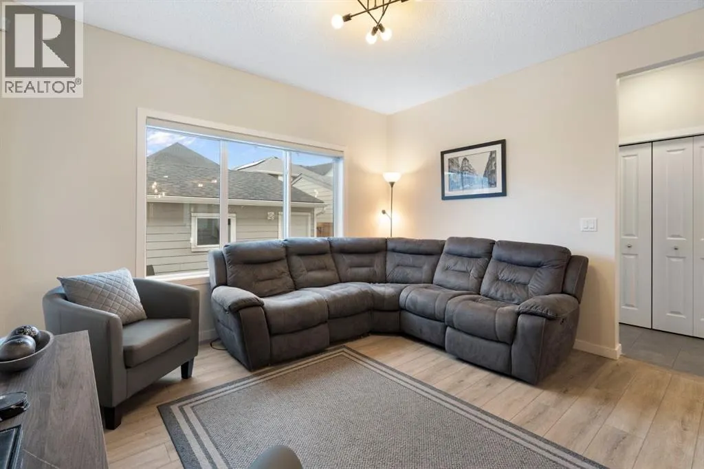 1022 Mahogany Boulevard SE