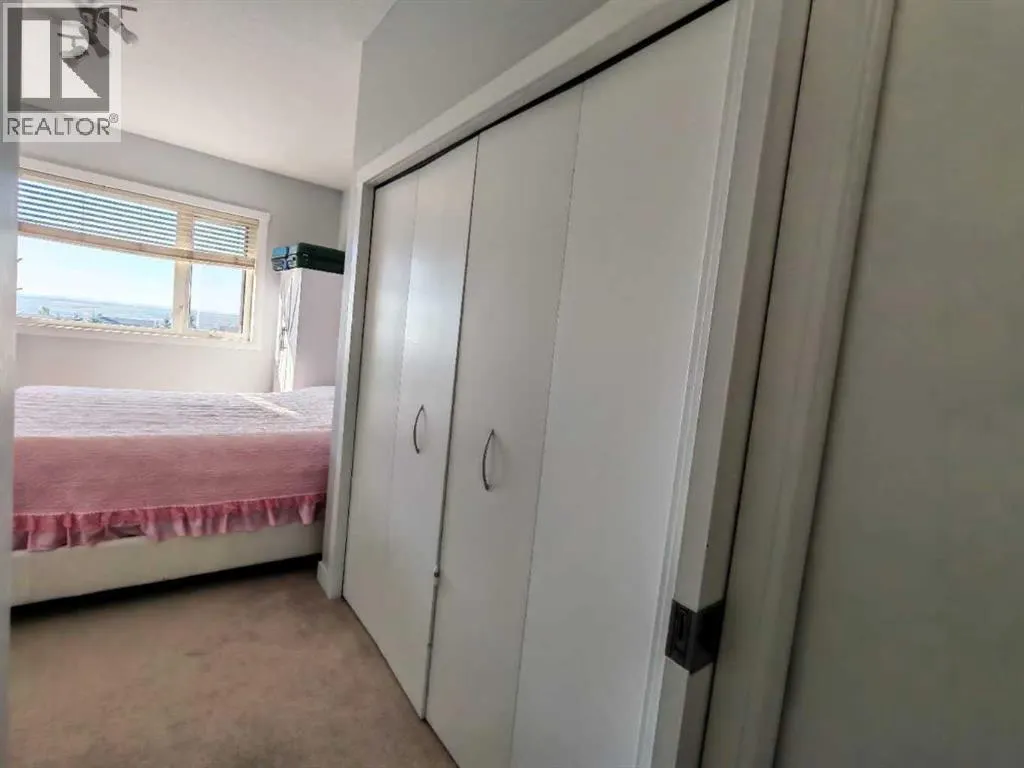 304, 69 Springborough Court SW