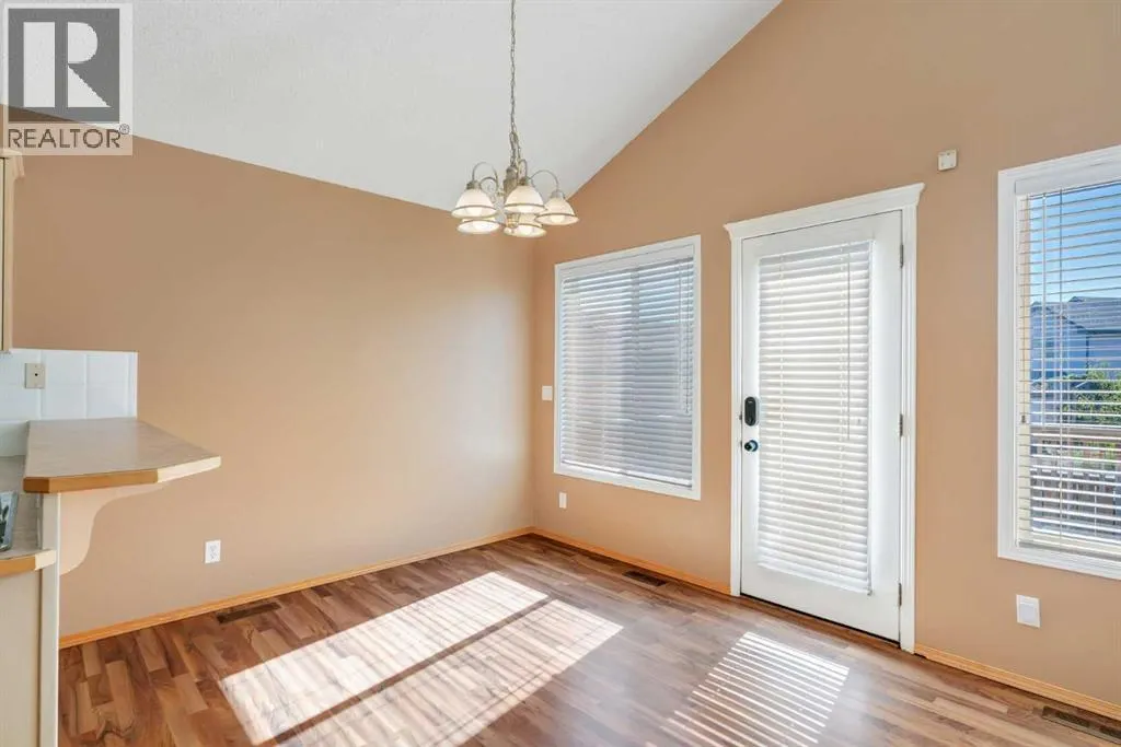 186 Cramond Close SE