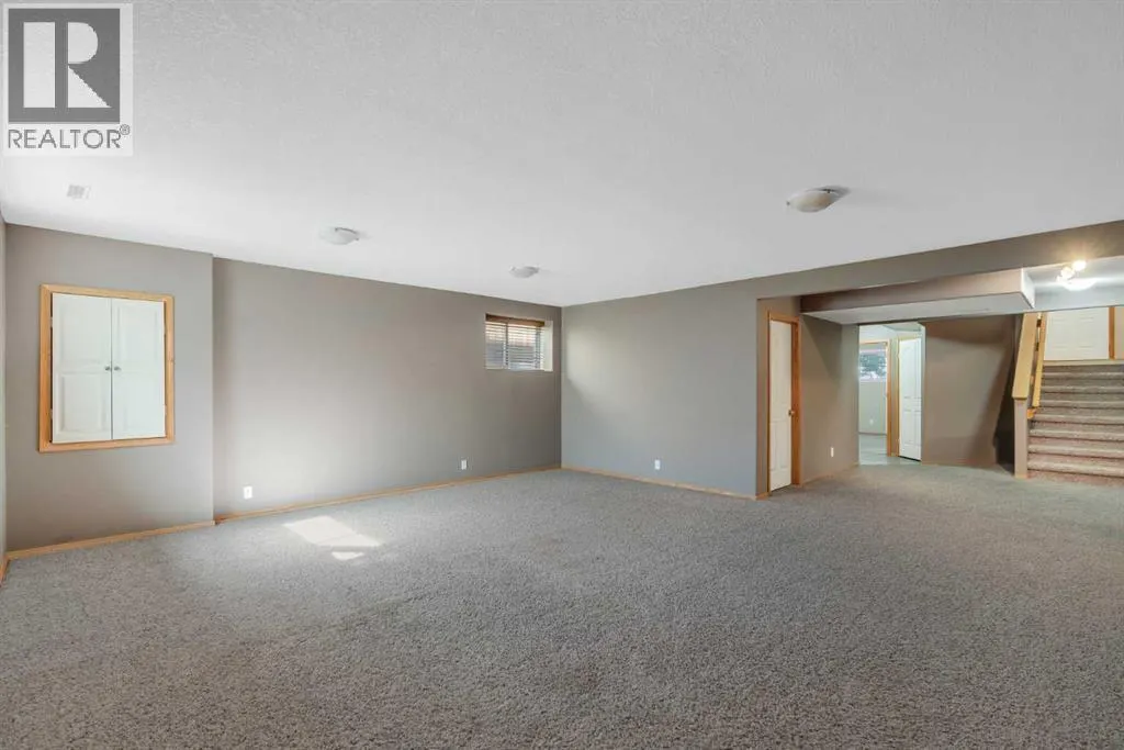 186 Cramond Close SE