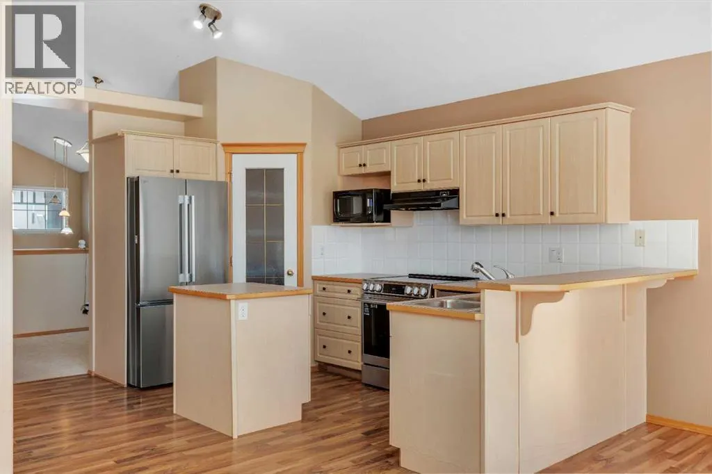 186 Cramond Close SE