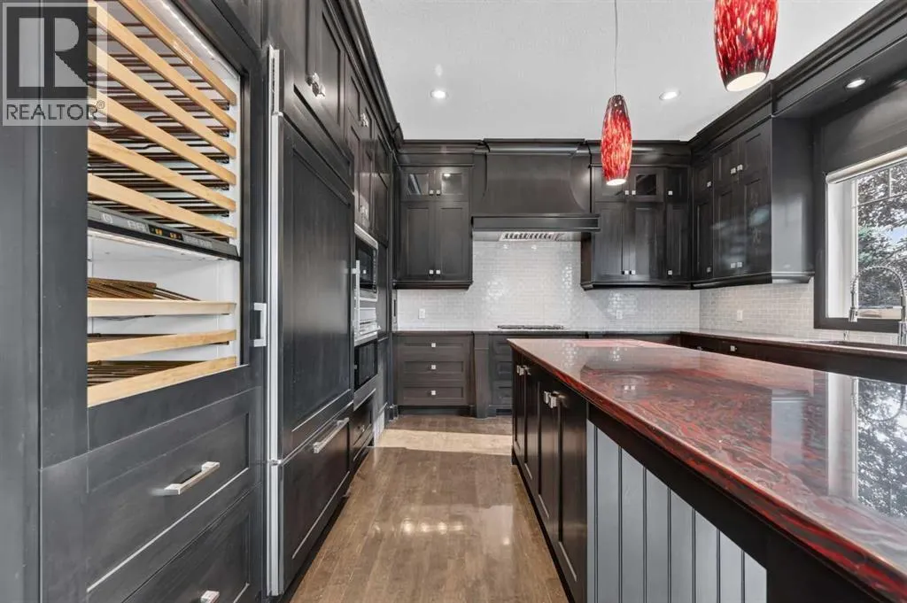 4 Aspen Cliff Close SW