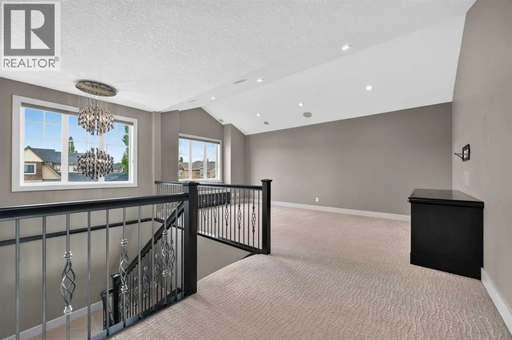 4 Aspen Cliff Close SW