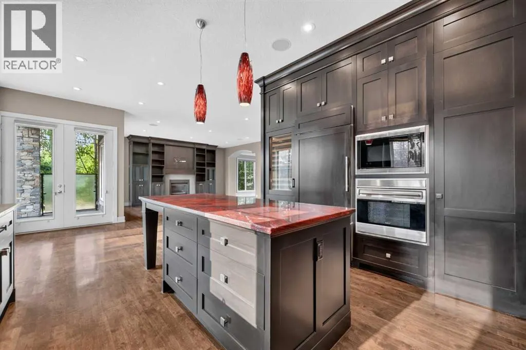 4 Aspen Cliff Close SW