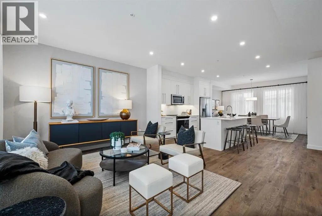 352, 141 Prince Court