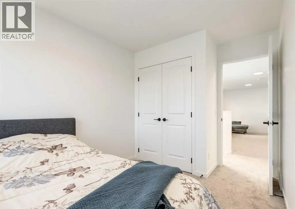 1041 Mahogany Boulevard SE