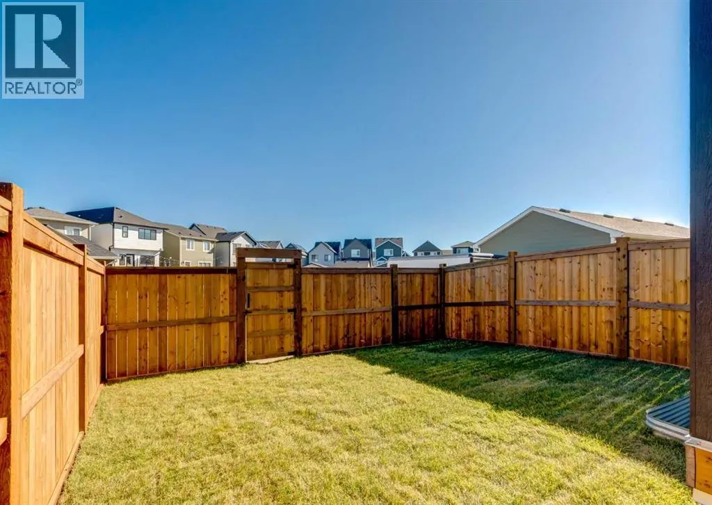 1041 Mahogany Boulevard SE