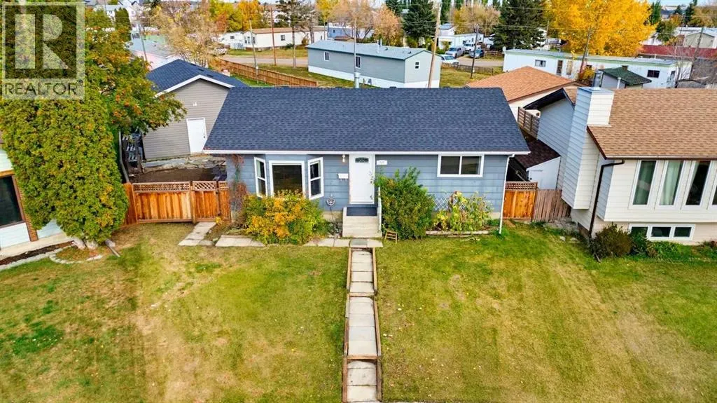 63 Dundee Crescent