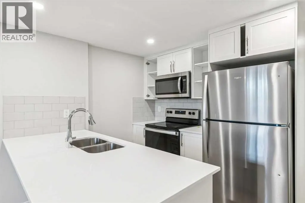 1112, 135 Mahogany Parade SE