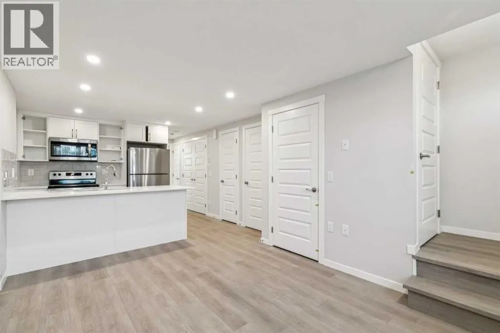 1112, 135 Mahogany Parade SE