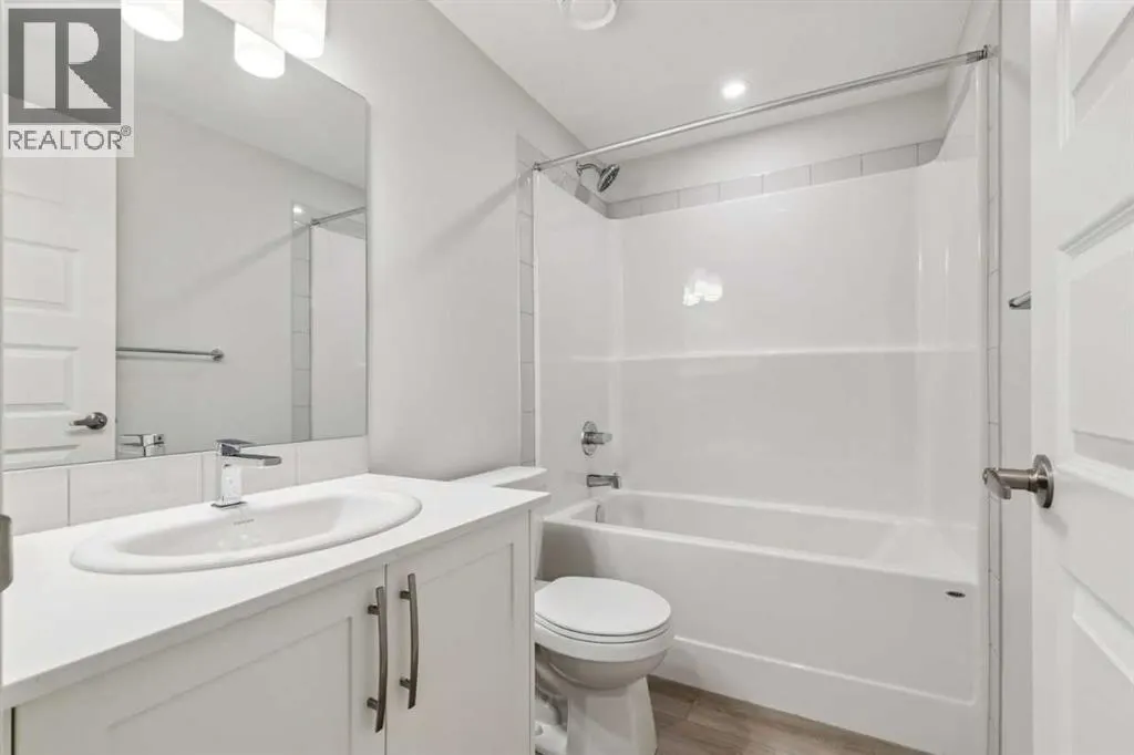 1112, 135 Mahogany Parade SE