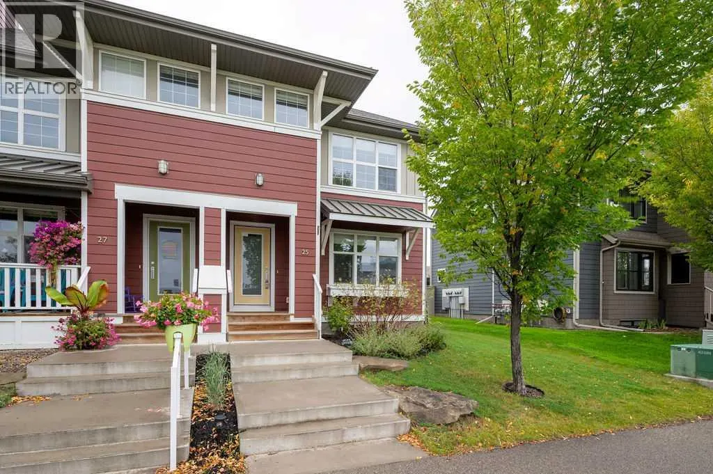 25 Marine Drive SE