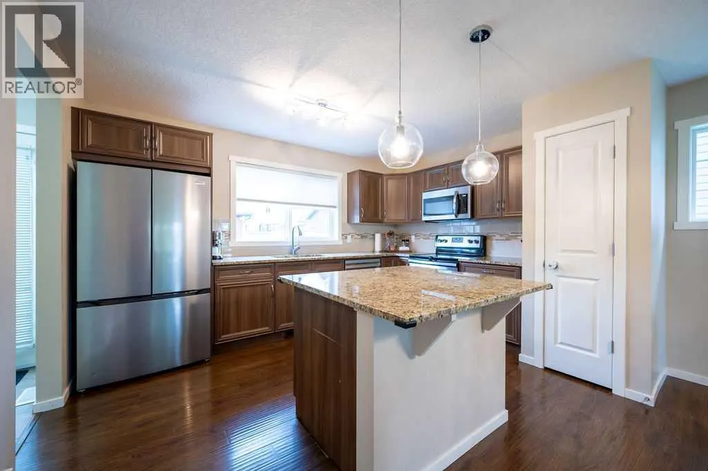 25 Marine Drive SE