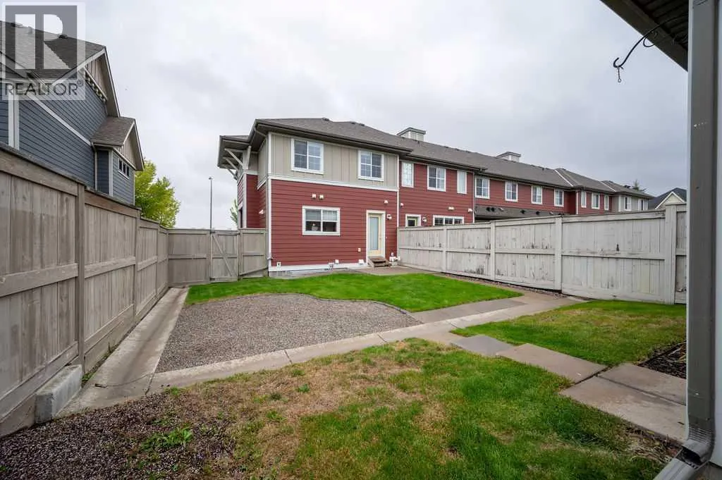 25 Marine Drive SE