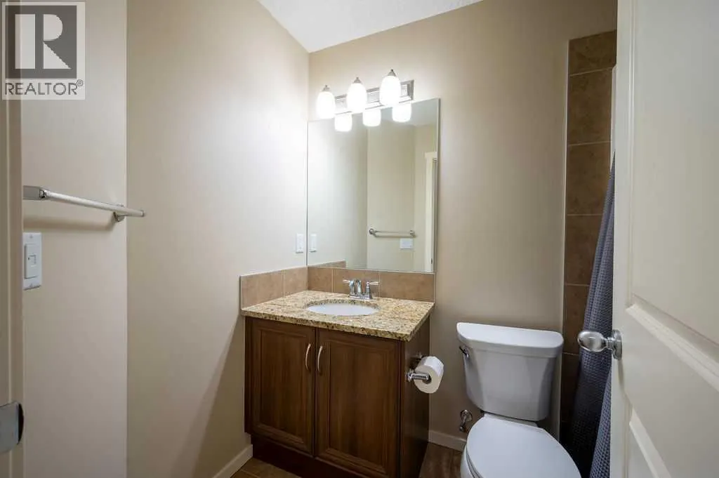 25 Marine Drive SE