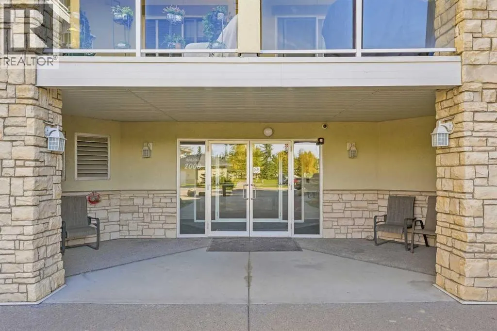 2208, 2518 Fish Creek Boulevard SW